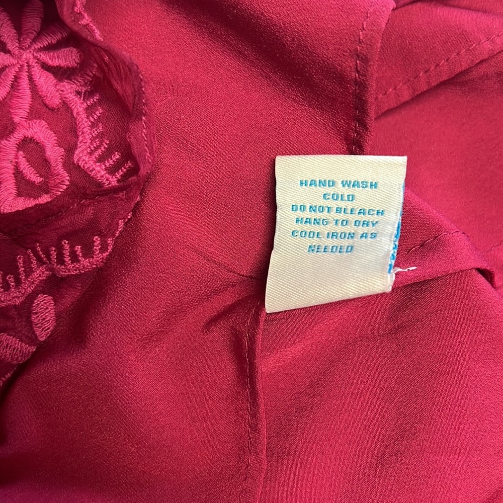 SOLD - Sundance Cora Embroidered Cupro Tunic Top
Wineberry Pink/Red (Large) - Picture 5 of 10